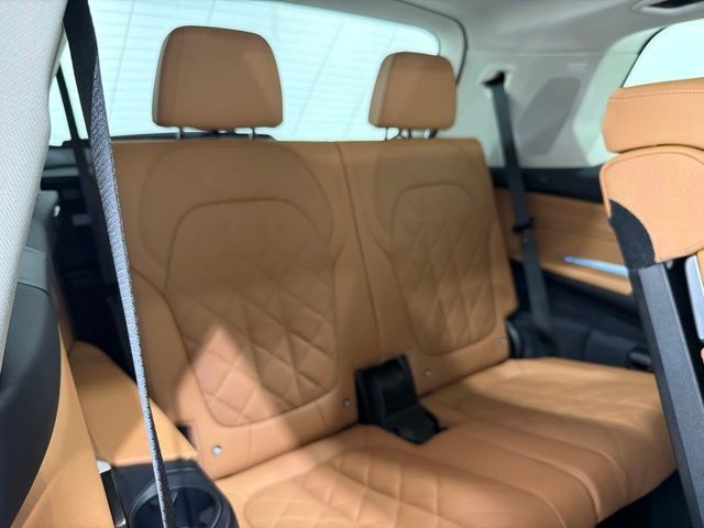 Used 2026 BMW X7 xDrive40i AWD/4WD image 26