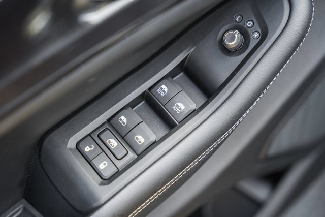 Used 2023 Jeep Grand Cherokee Altitude AWD/4WD image 46