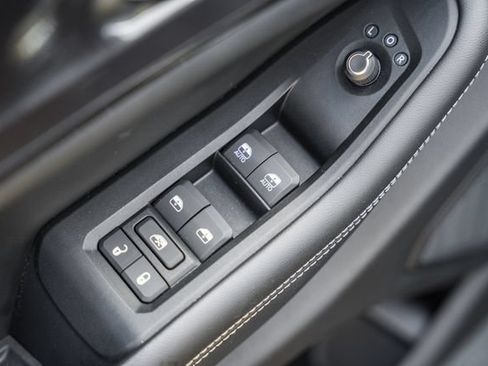 Used 2023 Jeep Grand Cherokee Altitude AWD/4WD image 46