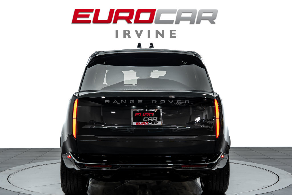 Used 2025 Land Rover Range Rover Long Wheelbase SE AWD/4WD image 4