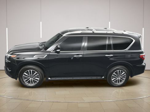 Used 2024 Nissan Armada SL w/ Captain's Chairs Package AWD/4WD image 41