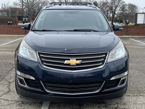 Used 2016 Chevrolet Traverse LT w/ Style and Technology Package image 6