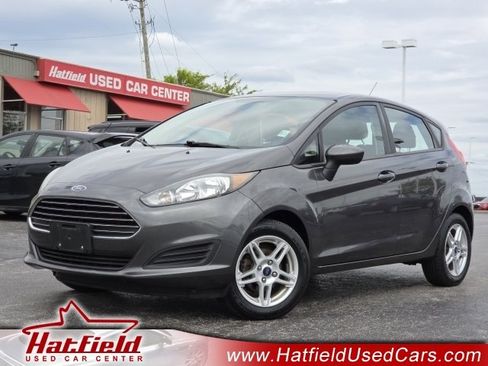 Used 2017 Ford Fiesta SE FWD image 1