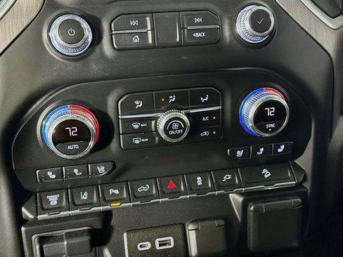 Used 2020 GMC Sierra 2500 Denali w/ Denali Ultimate Package image 18