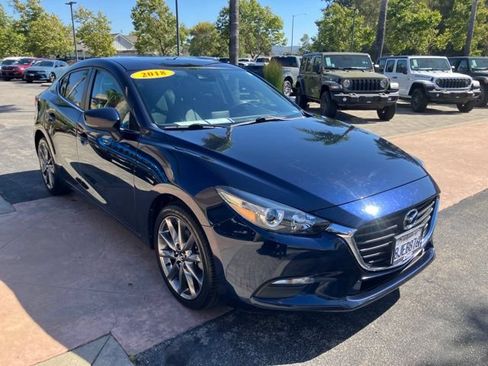 Used 2018 MAZDA MAZDA3 Touring FWD image 4