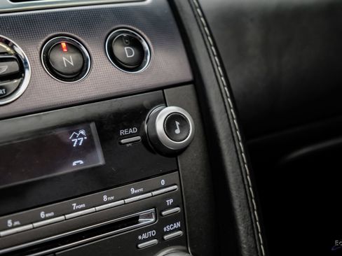 Used 2009 Aston Martin V8 Vantage Convertible image 65