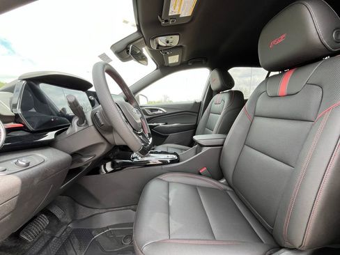 New 2026 Chevrolet Trax RS w/ Driver Confidence Package FWD image 17