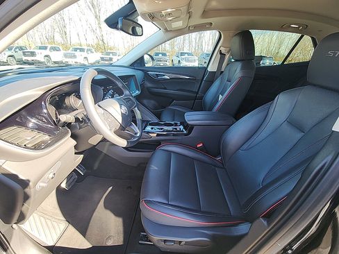 Used 2023 Buick Envision Essence w/ Sport Touring Package image 15