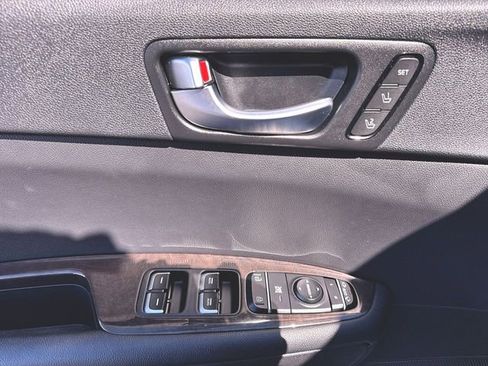 Used 2016 Kia Optima EX w/ Premium Package image 23