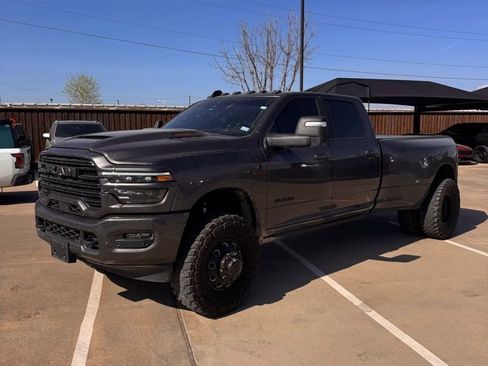 Used 2025 RAM 3500 Laramie image 3