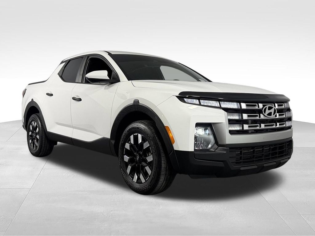 Used 2025 Hyundai Santa Cruz SE AWD/4WD image 5