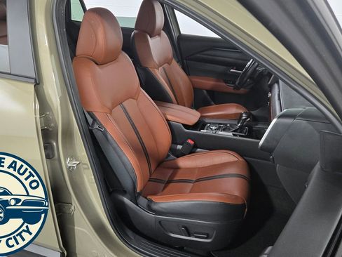 Used 2023 MAZDA CX-50 Meridian Edition w/ Apex Package image 35