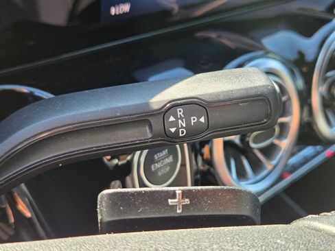 Used 2025 Mercedes-Benz GLA 250 image 26