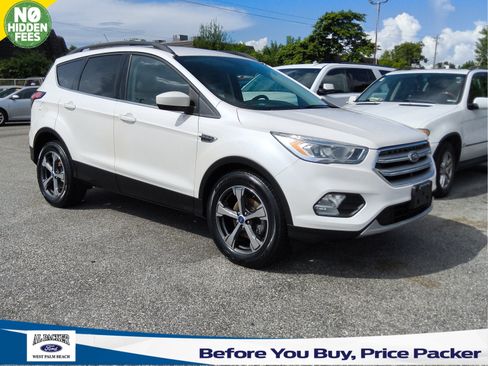 Used 2018 Ford Escape SEL FWD image 1