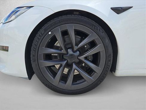Used 2022 Tesla Model S AWD/4WD image 22