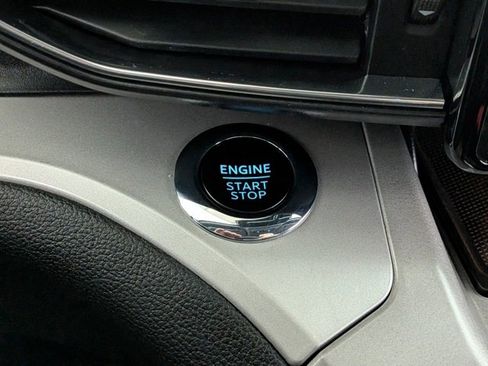 Used 2023 Ford Explorer XLT w/ Equipment Group 202A image 31