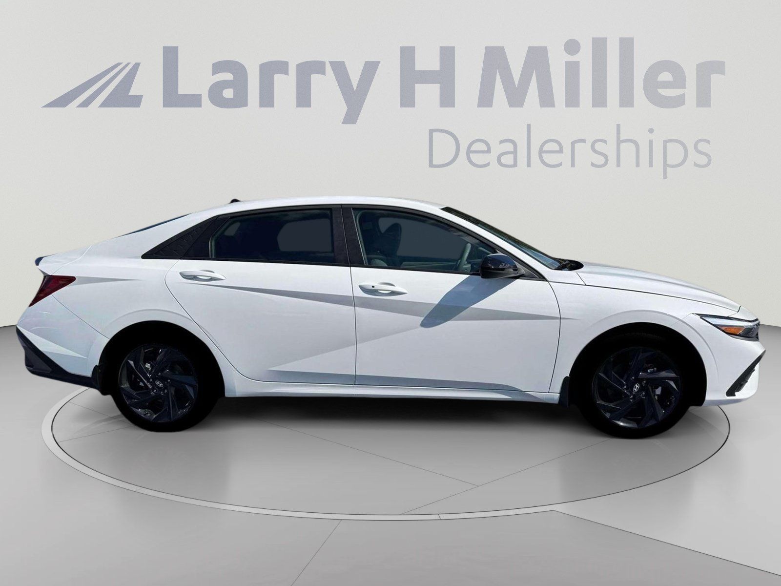 New 2026 Hyundai Elantra SEL Sport FWD image 9