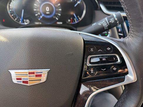 Used 2016 Cadillac XTS Premium image 17