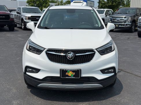 Used 2020 Buick Encore Essence FWD image 3