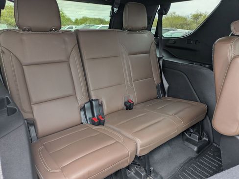 Used 2021 Chevrolet Tahoe High Country w/ Premium Package image 27