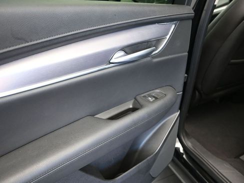 Used 2019 Cadillac XT5 Luxury FWD image 15