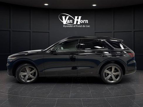 Used 2025 Genesis GV70 2.5T w/ Sport Prestige Package image 13