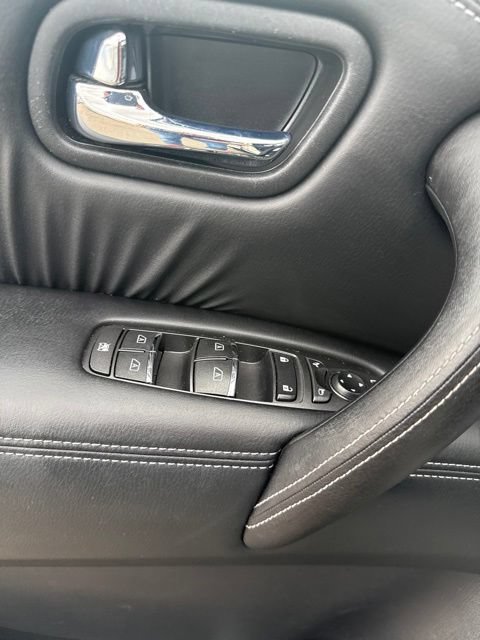 Used 2020 Nissan Armada Platinum RWD image 16
