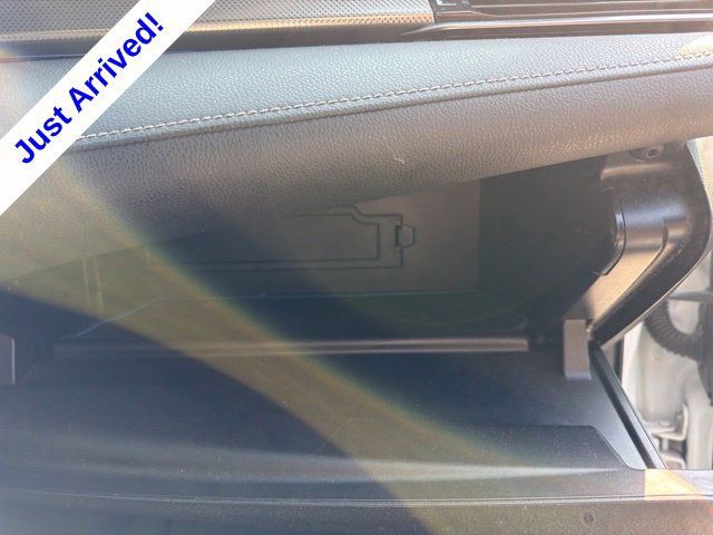 Used 2020 Toyota Camry XSE FWD image 19
