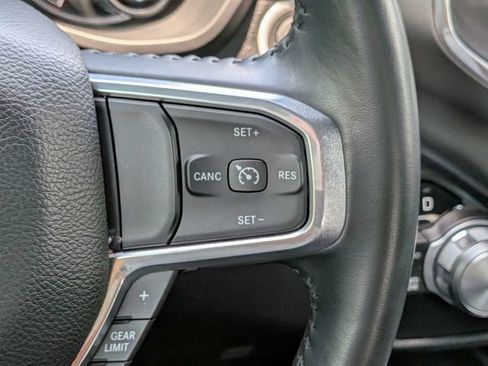 Used 2022 RAM 1500 Laramie AWD/4WD image 29