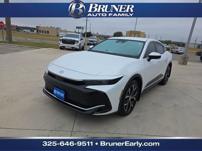 Used 2023 Toyota Crown XLE