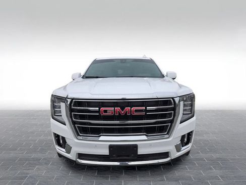 Used 2022 GMC Yukon XL SLT AWD/4WD image 2