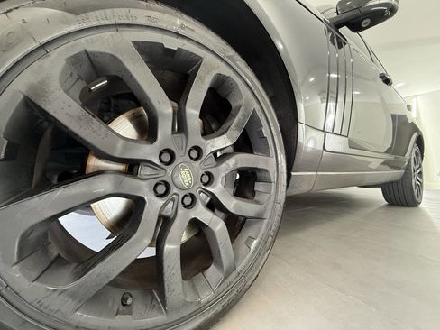 Used 2014 Land Rover Range Rover Supercharged image 3