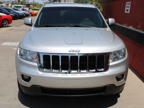 Used 2012 Jeep Grand Cherokee Laredo RWD image 4
