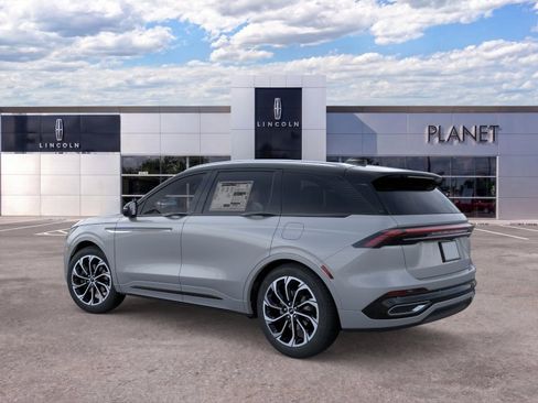 New 2026 Lincoln Nautilus Reserve AWD/4WD image 4