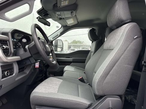 New 2026 Ford F250 XLT w/ FX4 Off-Road Package AWD/4WD image 10