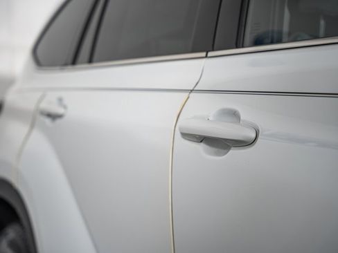 Certified 2022 Toyota Highlander Bronze Edition image 18