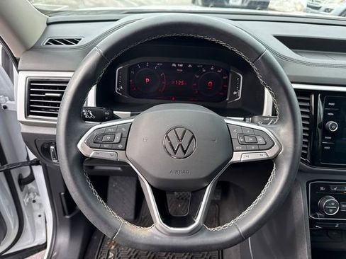 Used 2023 Volkswagen Atlas SE image 14