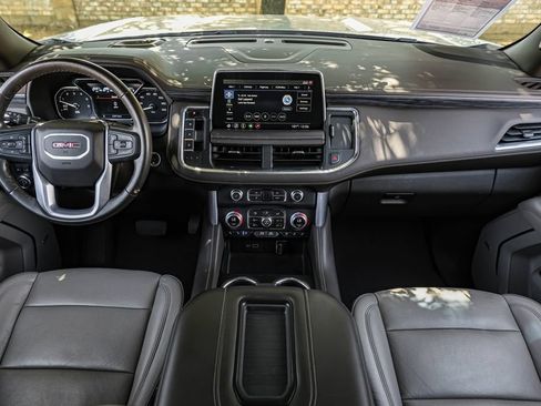 Used 2021 GMC Yukon SLT w/ SLT Luxury Plus Package RWD image 5