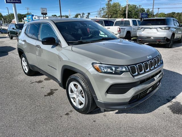 Used 2023 Jeep Compass Sport AWD/4WD image 10