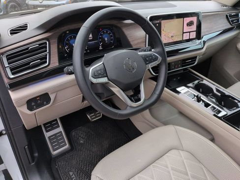 Used 2026 Volkswagen Atlas SEL Premium R-Line AWD/4WD image 9