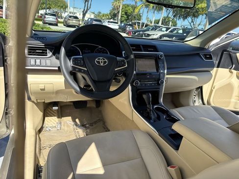 Used 2017 Toyota Camry FWD image 35