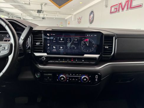 Certified 2025 GMC Sierra 1500 SLT AWD/4WD image 19