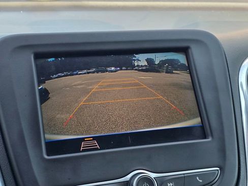 Used 2021 Chevrolet Equinox LT w/ Driver Convenience Package FWD image 33
