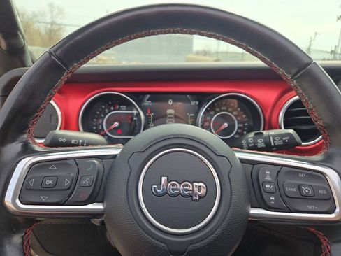 Used 2022 Jeep Wrangler Unlimited Rubicon w/ Steel Bumper Group image 31