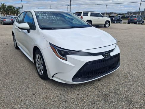 Used 2021 Toyota Corolla LE FWD image 5