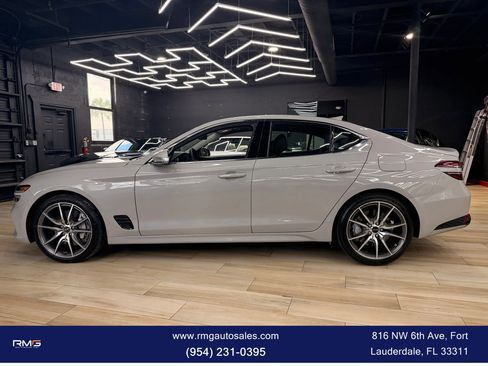 Used 2025 Genesis G70 2.5T image 2