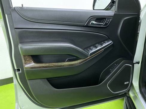 Used 2019 Chevrolet Tahoe LT image 16