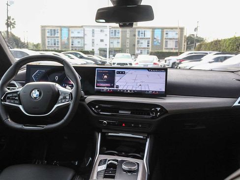 Used 2025 BMW 330i Sedan w/ Premium Package image 12