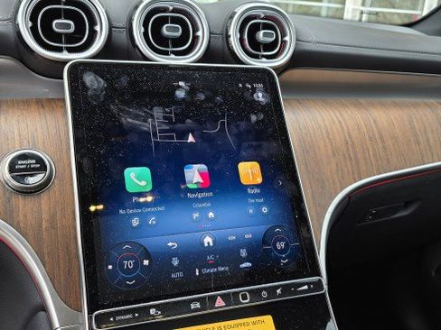 Used 2025 Mercedes-Benz GLC 300 4MATIC image 15