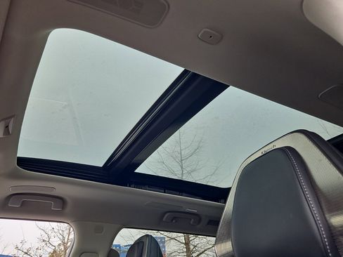 Used 2025 INFINITI QX80 Sensory image 13